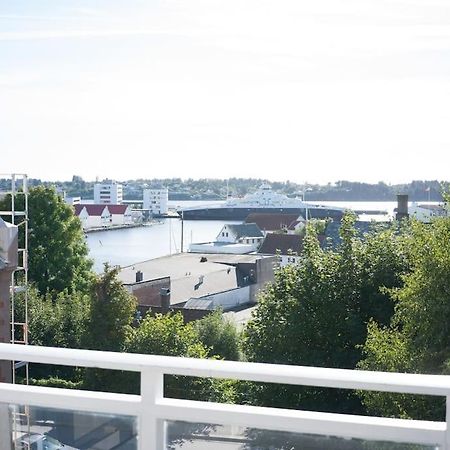 Ny Urban Leilighet Med Super Utsikt Haugesund Exterior photo