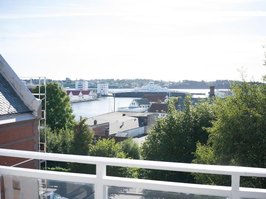 Ny Urban Leilighet Med Super Utsikt Haugesund Exterior photo