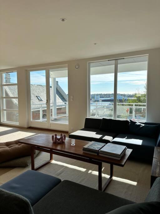 Ny Urban Leilighet Med Super Utsikt Haugesund Exterior photo